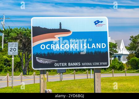 Une route d'entrée menant à Ocracoke Island, Caroline du Nord Banque D'Images