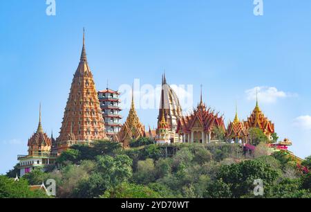 Temples traditionnels Wat Tham Suea à Kanchanaburi Province Thaïlande Banque D'Images