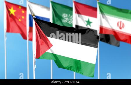 Drapeaux de Palestine et Chine, Russie, Arabie Saoudite, Iran, Syrie. Représente le soutien national pour Palest Banque D'Images