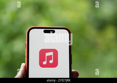 Dhaka, Bangladesh- 06 juin 2024 : le logo Apple Music est affiché sur le smartphone. Banque D'Images