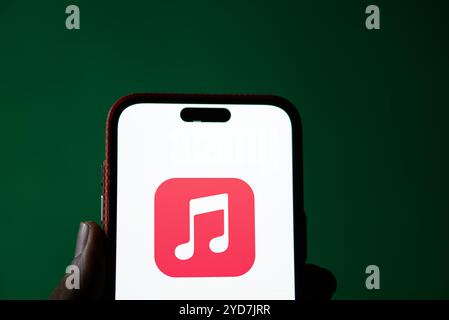 Dhaka, Bangladesh- 06 juin 2024 : le logo Apple Music est affiché sur le smartphone. Banque D'Images