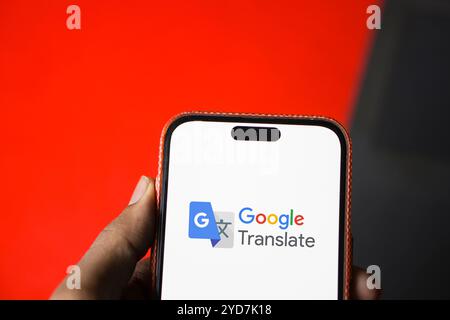 Dhaka, BD- 05 juin 2024 : le logo Google Translate est affiché sur le smartphone. Banque D'Images