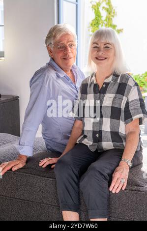 Portrait d'un couple de retraités sur l'île de Tinos en Grèce. Banque D'Images