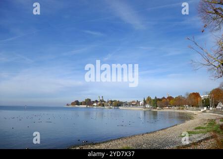 Port du château de la résidence royale d'été à Friedrichshafen sur le lac de Constance, Allemagne Banque D'Images