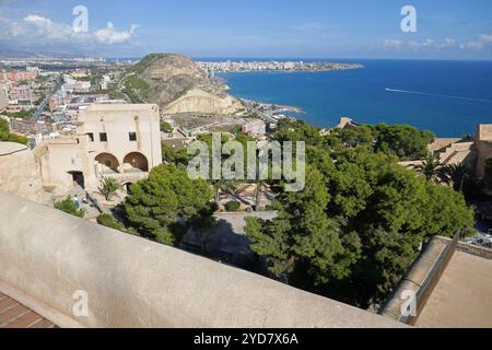 Castillo de Santa BÃ¡rbara à Alicante, Espagne Banque D'Images