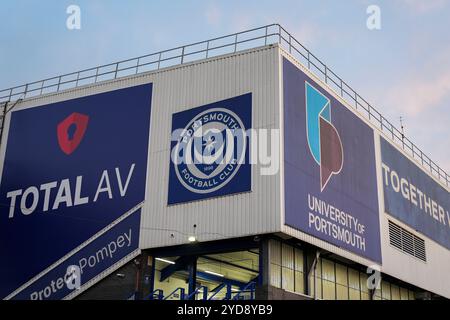 Portsmouth, Royaume-Uni. 25 octobre 2024. Vue générale à l'extérieur du stade pendant le match Portsmouth FC v Sheffield mercredi FC SKY Bet EFL Championship à Fratton Park, Portsmouth, Angleterre, Royaume-Uni le 25 octobre 2024 crédit : Every second Media/Alamy Live News Banque D'Images