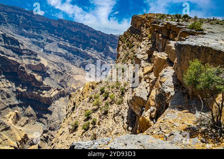 Jabal Shams, appelé Grand Canyon d'Arabie dans les montagnes de Hajar, au nord-est d'Oman au nord de la ville d'Al-Hamra Banque D'Images