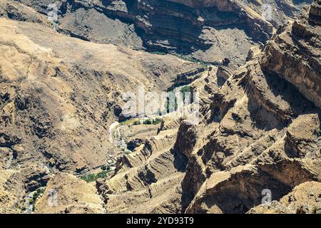 Jabal Shams, appelé Grand Canyon d'Arabie dans les montagnes de Hajar, au nord-est d'Oman au nord de la ville d'Al-Hamra Banque D'Images