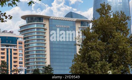 Bakou, Azerbaïdjan - 14 octobre 2024 : extérieur du bâtiment de l'hôtel JW Marriott Absheron Banque D'Images