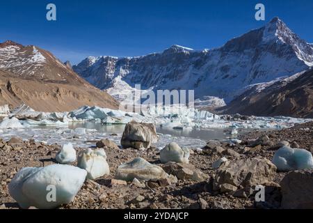 Pic San Lorenzo et laguna de Los Tempanos en Argentine, Amérique du Sud. Beaux paysages de Patagonie. Banque D'Images