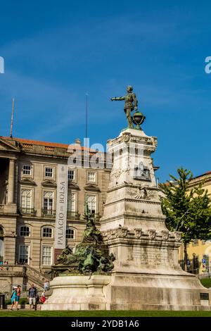 Statue du prince Henri le navigateur, Porto, Portugal. Banque D'Images