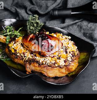 Filet de bœuf grillé au foie gras Banque D'Images