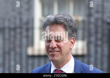 Londres, Royaume-Uni, 22 octobre 2024. Ed Miliband MP, secrétaire d'État à la sécurité énergétique et Net Zero quitte le 10 Downing Street après la réunion du Cabinet. Banque D'Images