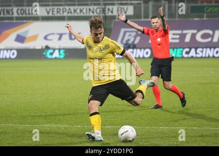 Venlo, Niederlande. 25 octobre 2024. Venlo, Niederlande 25. Oktober 2024 : Eerste Divisie - 2024/2025 - VVV Venlo v. FC Den Bosch Im Bild : Thijme Verheijen (VVV Venlo) crédit : dpa/Alamy Live News Banque D'Images