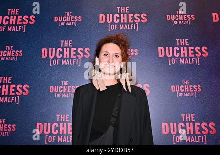 Arrivées de célébrités pour le spectacle d'ouverture de la duchesse, au Trafalgar Theatre de Londres Banque D'Images