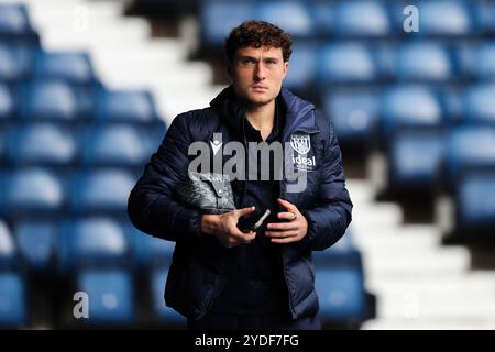 West Bromwich, Royaume-Uni. 26 octobre 2024. Callum Styles de West Bromwich Albion arrive avant le match du Sky Bet Championship West Bromwich Albion vs Cardiff City aux Hawthorns, West Bromwich, Royaume-Uni, le 26 octobre 2024 (photo par Gareth Evans/News images) à West Bromwich, Royaume-Uni le 26/10/2024. (Photo de Gareth Evans/News images/SIPA USA) crédit : SIPA USA/Alamy Live News Banque D'Images