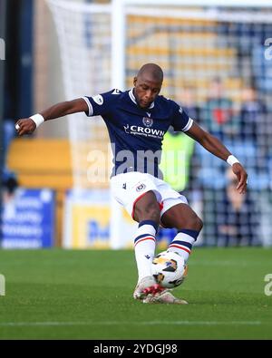 Dens Park, Dundee, Royaume-Uni. 26 octobre 2024. Scottish Premiership Football, Dundee versus St Johnstone ; Mohamad Sylla de Dundee sur le ballon crédit : action plus Sports/Alamy Live News Banque D'Images