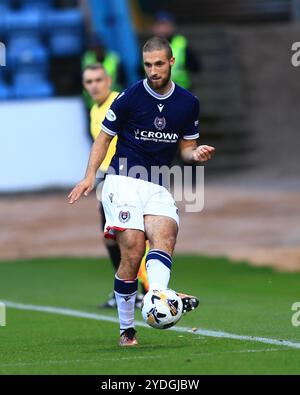 Dens Park, Dundee, Royaume-Uni. 26 octobre 2024. Scottish Premiership Football, Dundee versus St Johnstone ; Ziyad Larkeche de Dundee Credit : action plus Sports/Alamy Live News Banque D'Images