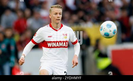 Stuttgart, Allemagne. 26 octobre 2024. IM Bild : Chris Fuehrich (VFB Stuttgart, 27), 26.10.2024, Fussball, Bundesliga, la RÉGLEMENTATION VfB Stuttgart - Holstein Kiel, GER, Stuttgart, MHP Arena, DFL INTERDIT TOUTE UTILISATION DE PHOTOGRAPHIES COMME SÉQUENCES D'IMAGES ET/OU QUASI-VIDÉO. Crédit : dpa/Alamy Live News Banque D'Images