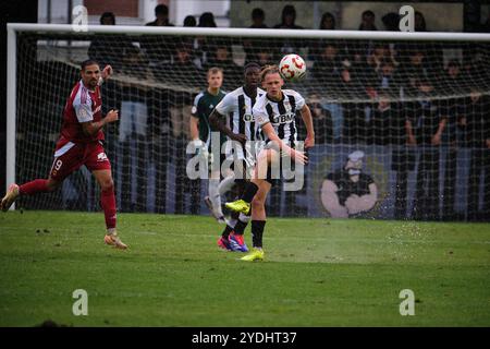 Irún, Espagne. 26 octobre 2024. Real Unión joueur lors du match contre Gimástica de Tarragona de la première RFEF au stade Gal. Crédit : Rubén Gil/Alamy Live News. Banque D'Images