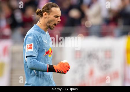 Leipzig, Allemagne. 26 octobre 2024. Le gardien Maarten Vandevoordt (26 ans) du RB Leipzig vu lors du match de Bundesliga entre le RB Leipzig et Freiburg au Red Bull Arena de Leipzig. Banque D'Images