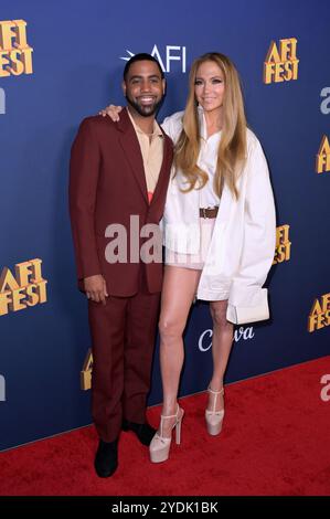 Los Angeles, États-Unis. 26 octobre 2024. LOS ANGELES, CA. 26 octobre 2024 : Jharrel Jerome & Jennifer Lopez à la première de Unstoppable au AFI FEST 2024. Crédit photo : Paul Smith/Alamy Live News Banque D'Images