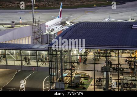 Zone des départs, terminal 1 de l'aéroport de Cologne-Bonn, CGN, Rhénanie du Nord-Westphalie, Allemagne, Europe Banque D'Images