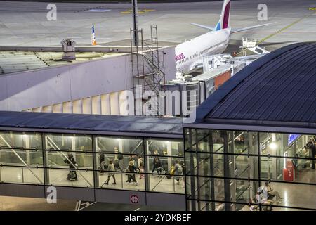 Zone des départs, terminal 1 de l'aéroport de Cologne-Bonn, CGN, Rhénanie du Nord-Westphalie, Allemagne, Europe Banque D'Images