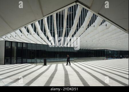 11.06.2018, Lisbonne, Portugal, Europe, cour intérieure du siège de la société EDP dans la capitale portugaise. Le bâtiment a été conçu par le Port Banque D'Images