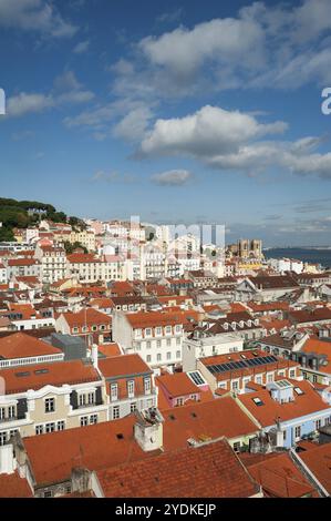 11.06.2018, Lisbonne, Portugal, Europe, vue des bâtiments dans le centre historique Baixa de la capitale portugaise, Europe Banque D'Images