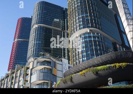 16 septembre 2018, Sydney, Nouvelle-Galles du Sud, Australie, vue des bâtiments résidentiels modernes de la résidence Alexander, des tours de bureaux et des restaurants le long de la Banque D'Images