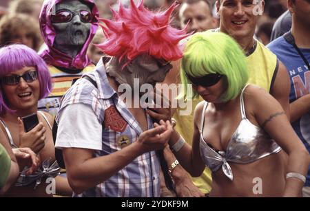 15 juillet 2006, Berlin, Allemagne, Europe, participant à la dernière Berlin Love Parade 2006 dans le quartier Tiergarten, Europe Banque D'Images