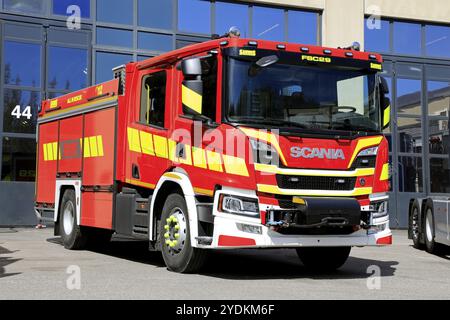 Nouveau camion de pompiers Scania P CrewCab sur Scania Suomi 70 ans anniversaire événement, tenu pendant transport-Logistics 2019. Helsinki, Finlande. 9 mai 2019 Banque D'Images