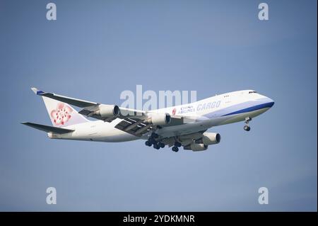 30.07.2023, Singapour, République de Singapour, Asie, Un avion cargo de la compagnie aérienne taïwanaise China Airlines Cargo du type Boeing 747-400 F avec t Banque D'Images