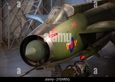 English Electric Lightning F2A (XN776) dans les marquages du 92e Escadron, Military Aircraft Hanger Scotland's National Museum of Flight, East Fortune. Banque D'Images