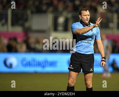 Matthew Carley arbitre lors du Gallagher Premiership Rugby match entre Saracens et Leicester Tigers au StoneX Stadium le 26 octobre 2024 à Barnet, Angleterre. Photo de Gary Mitchell Banque D'Images