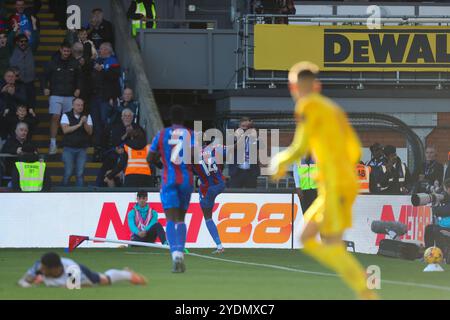 Selhurst Park, Selhurst, Londres, Royaume-Uni. 27 octobre 2024. Premier League Football, Crystal Palace contre Tottenham Hotspur ; Jean-Philippe Mateta de Crystal Palace fête son but à la 31e minute pour 1-0. Crédit : action plus Sports/Alamy Live News Banque D'Images