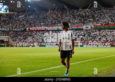 Varsovie, Pologne. 03 Oct, 2024. Max Oyedele (Legia Warszawa) vu lors du match de l'UEFA Europa Conference League entre les équipes de Legia Warszawa et Real Betis Balompie au Stadion Miejski Legii Warszawa. Score final Legia Warszawa 1:0 Real Betis Balompie Credit : SOPA images Limited/Alamy Live News Banque D'Images