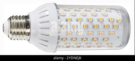 Lampe LED à économie d'énergie isolée sur fond blanc Banque D'Images
