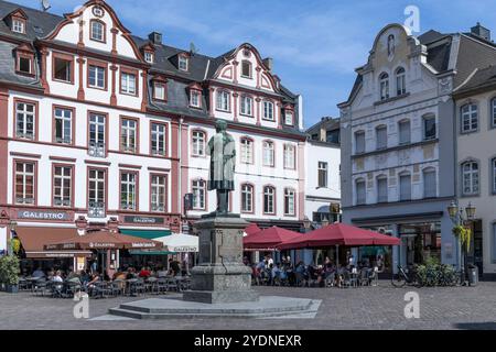 Place de la vieille ville de KJoblenz en Allemagne Banque D'Images