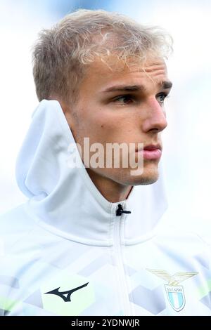 Rome, Latium. 27 octobre 2024. Gustav Isaksen du SS Lazio lors du match de série A entre Lazio et Gênes au stade olympique, Italie, le 27 octobre 2024. Crédit crédit : massimo insabato/Alamy Live News Banque D'Images