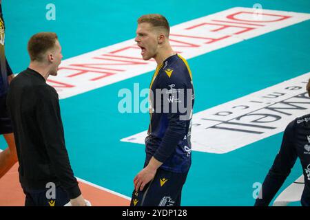 DONOVAN DZAVORONOK (RANA VÉRONE) lors de l'Allianz Milano vs Rana Vérone, match de Superligue italienne de volleyball Serie A hommes à Milan, Italie, octobre 27 2024 Banque D'Images