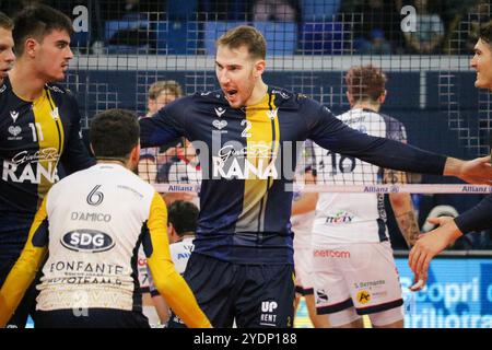 LORENZO CORTESIA (RANA VERONA) lors de l'Allianz Milano vs Rana Verona, match de Superligue masculine de volleyball Italien Serie A à Milan, Italie, octobre 27 2024 Banque D'Images