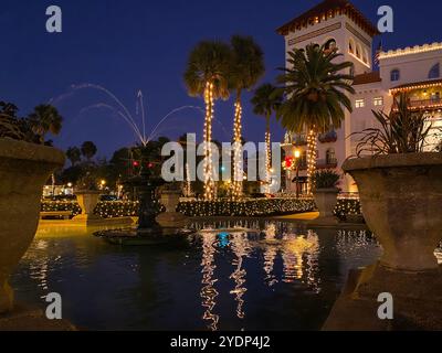 Casa Monica Hotel anciennement Cordova Hotel pendant les nuits de Lights Holiday Celebration, composé Augustine, Florida, USA Banque D'Images