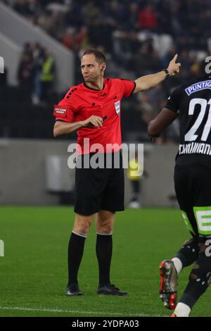 Linz, Autriche. 27 octobre 2024. LINZ, AUTRICHE - OCTOBRE 27 : arbitre Harald Lechner lors du match de l'Admiral Bundesliga entre le LASK et le SK Sturm Graz au Raiffeisen Arena le 27 octobre 2024 à Linz, Autriche .241027 SEPA 07 126 - 20241027 PD13531 crédit : APA-PictureDesk/Alamy Live News Banque D'Images