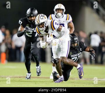 College Station, États-Unis. 26 octobre 2024. Le récepteur KYREN LACY (2) DES TIGRES DE la LSU court à la distance pendant le match entre les Tigers de la LSU et les Aggies A&M du Texas le 26 octobre 2024 à Kyle Field à College Station, Texas. (Photo par : Jerome Hicks/Sipa USA) crédit : Sipa USA/Alamy Live News Banque D'Images