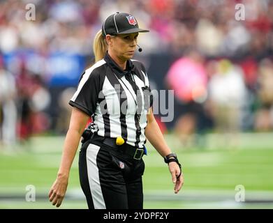 Houston, Texas, États-Unis. 27 octobre 2024. Sarah Thomas (53) lors de la première mi-temps d'un match de la NFL entre les Texans de Houston et les Colts d'Indianapolis le 27 octobre 2024 à Houston, Texas États-Unis. Les Texans ont gagné, 23-20. (Crédit image : © Scott Coleman/ZUMA Press Wire) USAGE ÉDITORIAL SEULEMENT! Non destiné à UN USAGE commercial ! Banque D'Images