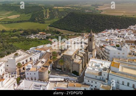 Vue aérienne de la ville pittoresque de Vejer de la Frontera en Andalousie, Espagne. Banque D'Images