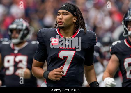 27 octobre 2024 : le quarterback des Texans de Houston, C.J. Stroud (7 ans), entre dans le peloton avant un match entre les Colts d'Indianapolis et les Texans de Houston à Houston, au Texas. Trask Smith/CSM Banque D'Images