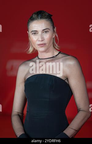 16 octobre 2024, Rome Italie : L'actrice italienne ANNA FOGLIETTA, 45 ans, assiste au tapis rouge ''Berlinguer - The Great ambition'' lors du 19ème Festival du film de Rome à l'Auditorium Parco Della Musica. (Crédit image : © Gennaro Leonardi/Pacific Press via ZUMA Press Wire) USAGE ÉDITORIAL SEULEMENT! Non destiné à UN USAGE commercial ! Banque D'Images